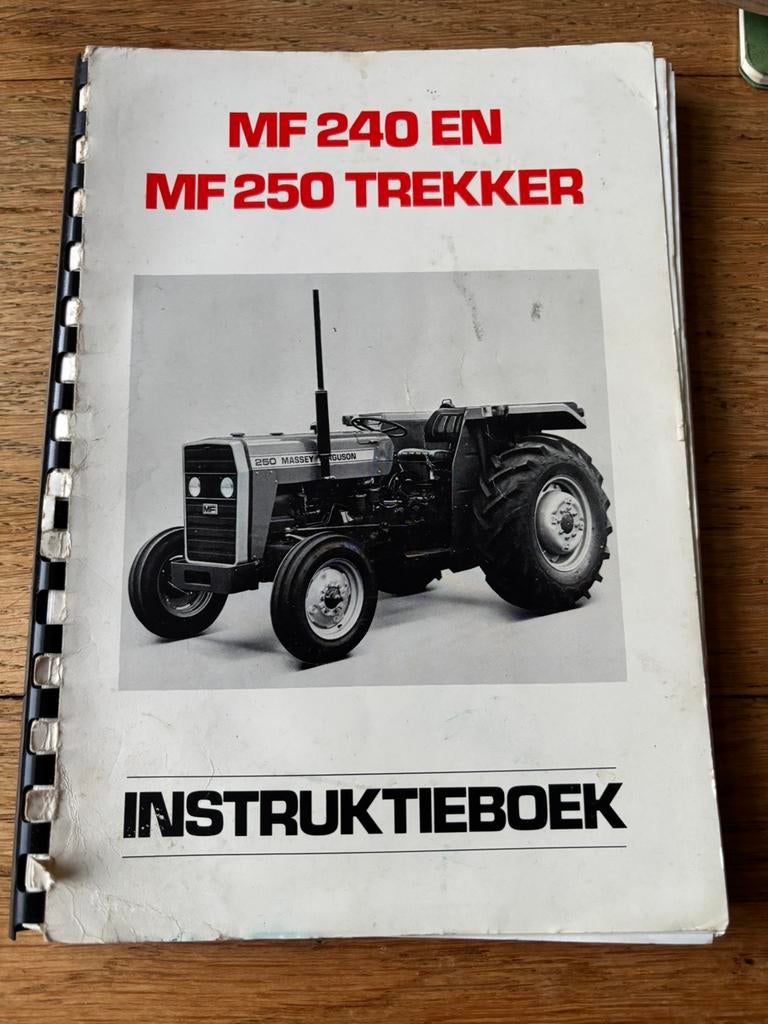 MF 240 en MF 250 instruktie boek, Ophalen, Zo goed als nieuw