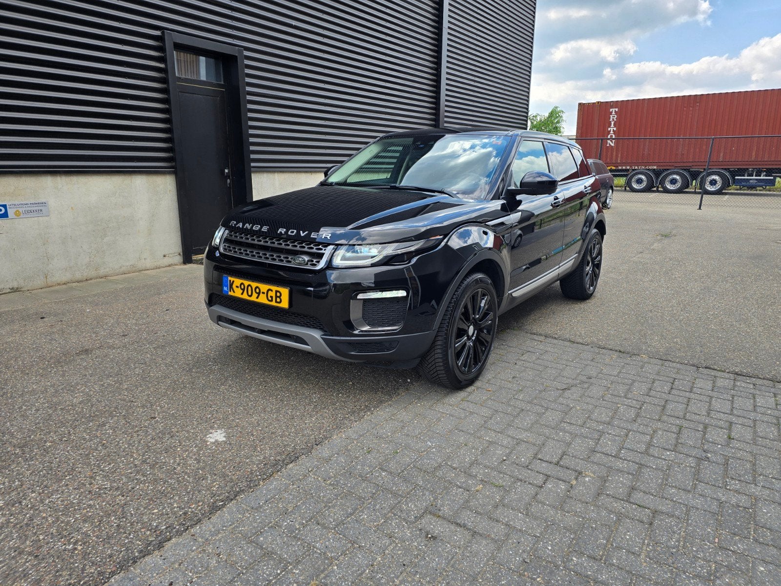 Land Rover Range Rover Evoque 2.0 SI4 4WD AUT 2016 Zwart, Auto's, 1800 kg, Zwart, 4 cilinders, Zwart