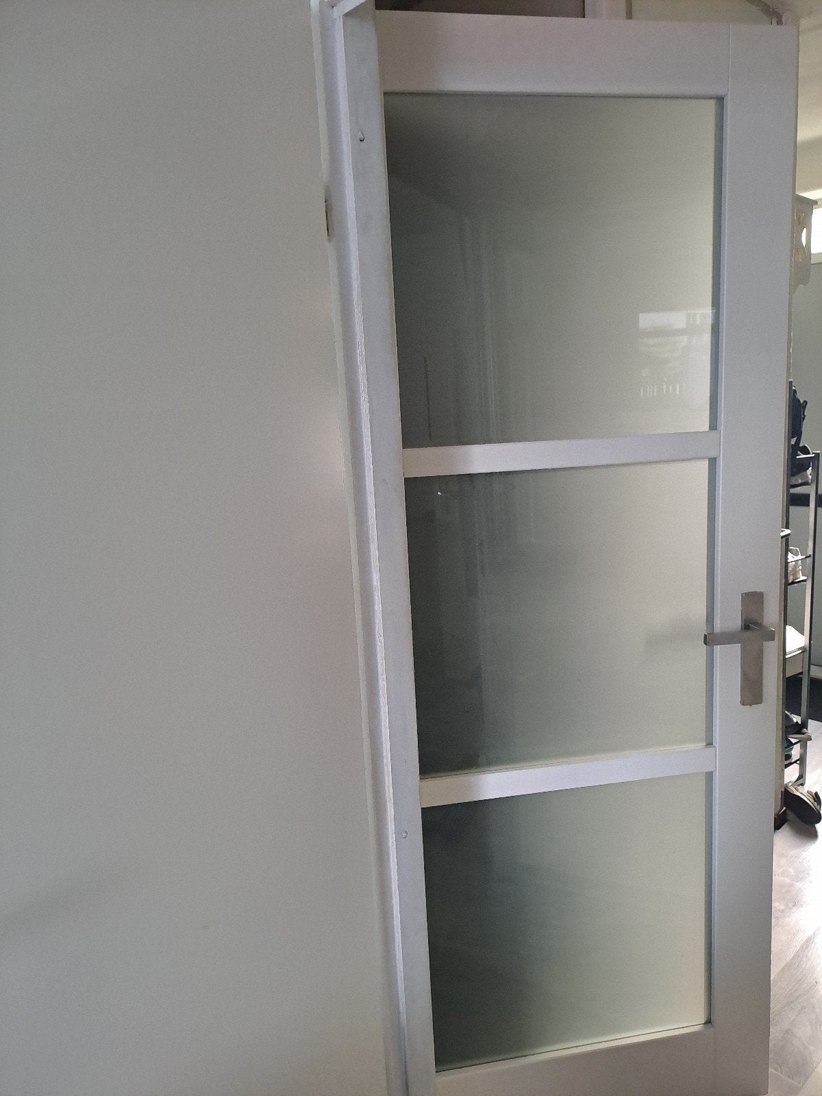 Te Koop;Nog nette Witte binnendeur met glaspanelen, Ophalen, 80 tot 100 cm, Binnendeur, Zo goed als nieuw