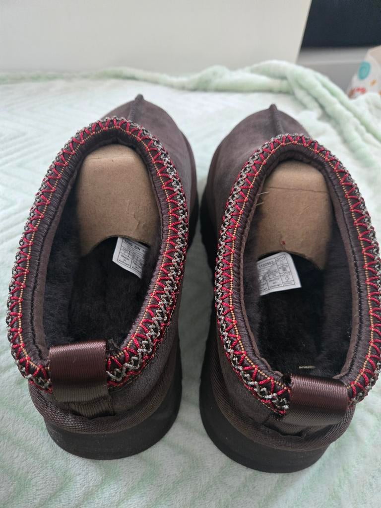 Uggs, Ophalen of Verzenden, Nieuw, Bruin, Pantoffels of Sloffen