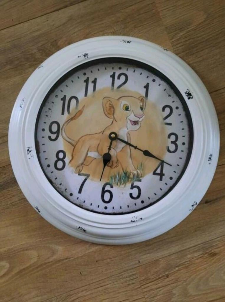 Disney Lion King/Leeuwenkoning/Simba wandklok, Verzamelen, Disney, Ophalen of Verzenden, Leeuwenkoning of Jungle Boek, Zo goed als nieuw