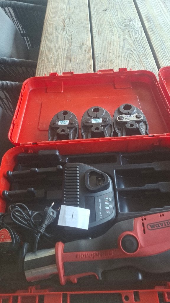 3x Novopress Aco Accu perstangen, ., Ophalen of Verzenden, Zo goed als nieuw, .