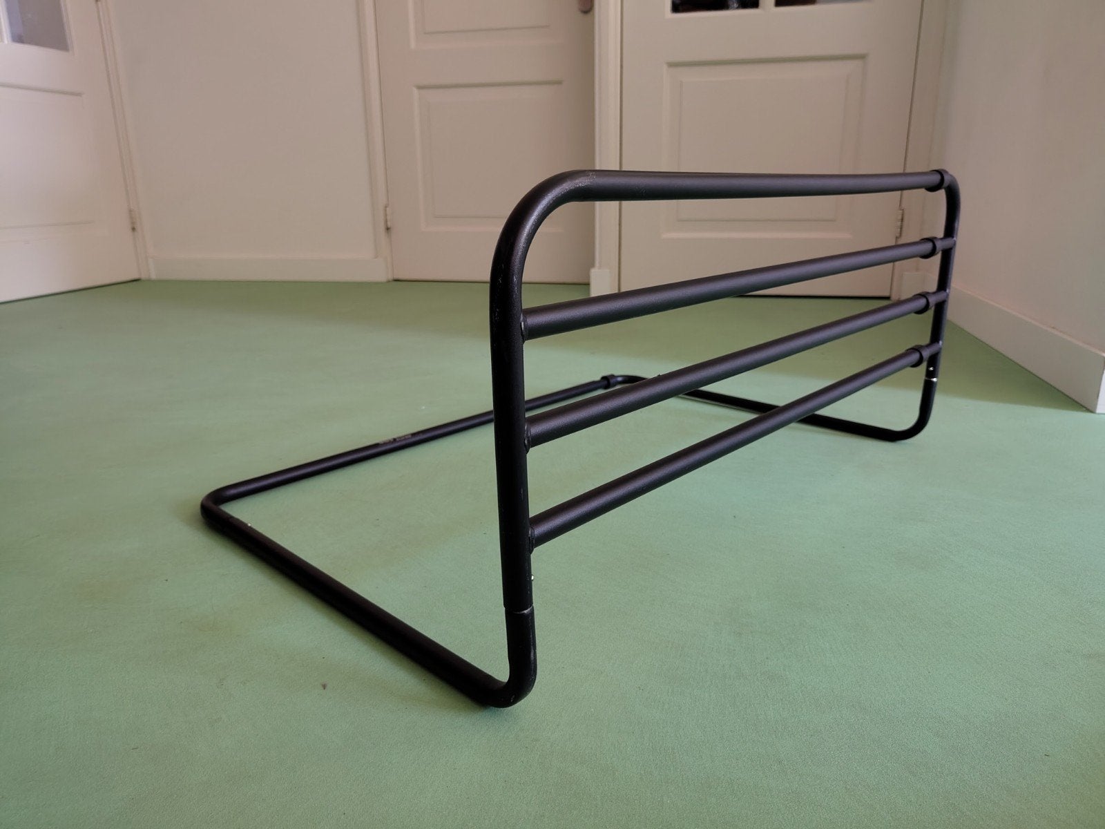 Gratis bedrek zwart - Valbeveiliging bed, Ophalen, Gebruikt