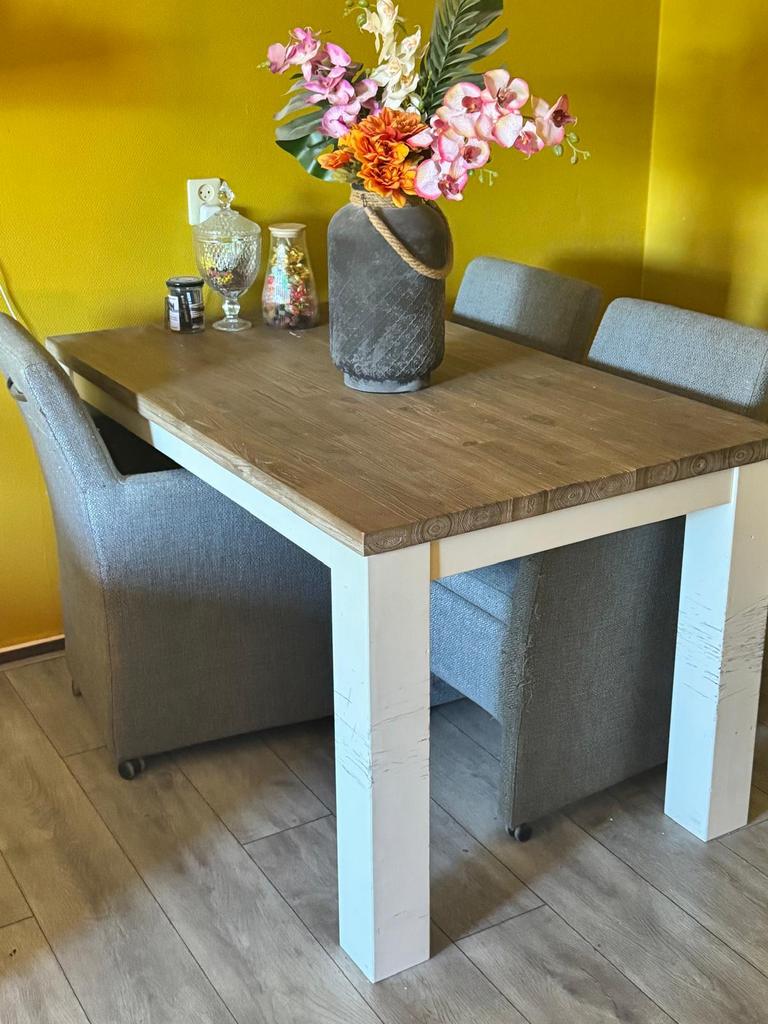 Complete eethoek met 4 stoelen (op wieltjes) ZSM OPHALEN, Huis en Inrichting, Tafels | Eettafels, Ophalen, Gebruikt, Rechthoekig
