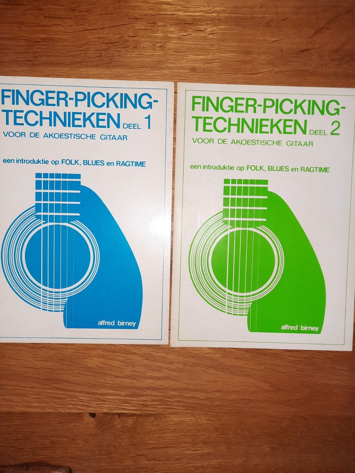 Fingerpicking Technieken voor de akoestische gitaar-aanrader, Overige genres, Les of Cursus, Ophalen of Verzenden, Gitaar
