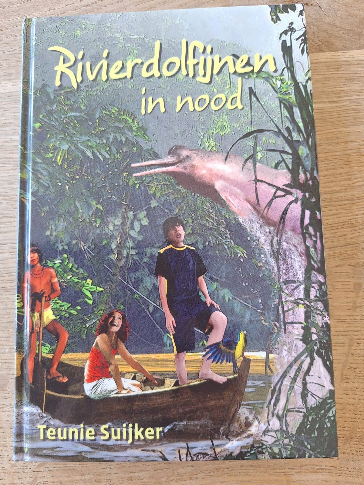 Rivierdolfijnen in nood - Teunie Suijker (Jungle 1), Ophalen of Verzenden, Zo goed als nieuw, Teunie Suijker, Fictie