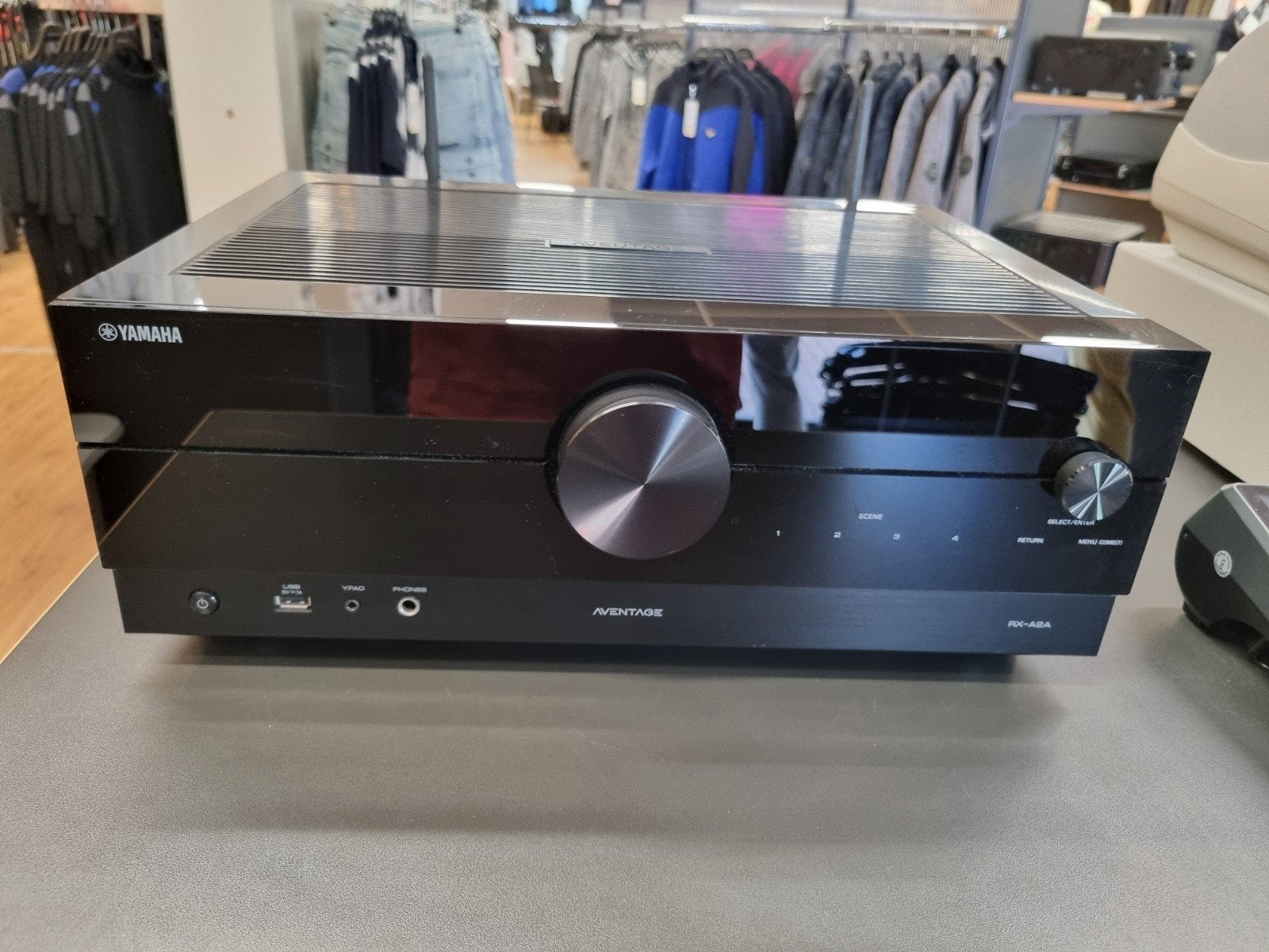 Complete Dynaudio / Yamaha / Pro-Ject HiFi & Home Cinema Set, Audio, Tv en Foto, Versterkers en Receivers, Overige merken, ///