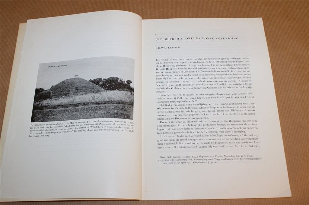 50 Jaren Terpenonderzoek — Groningen, Van Giffen 1969, Ophalen of Verzenden, Gelezen