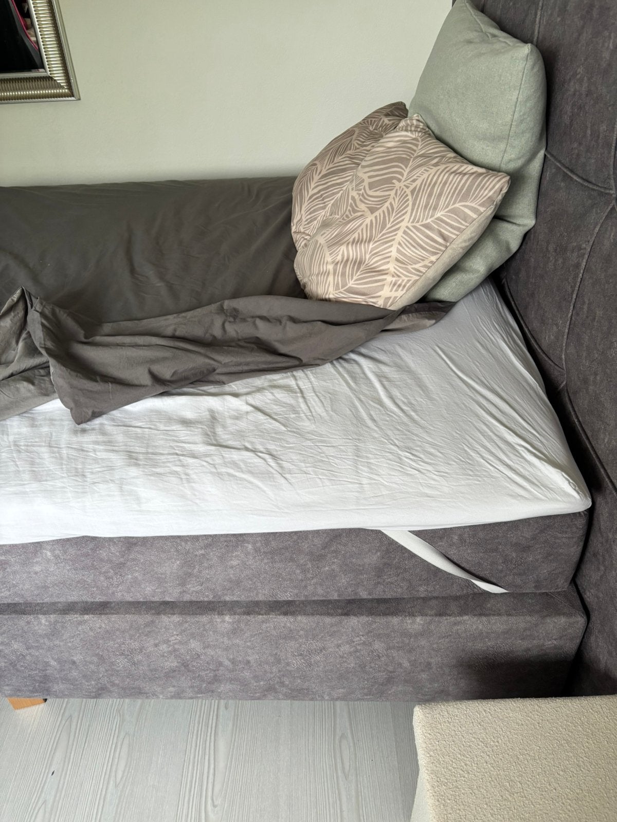 Te koop tweepersoonsbed en kledingkast, Ophalen, Zo goed als nieuw, Twijfelaar, 120 cm