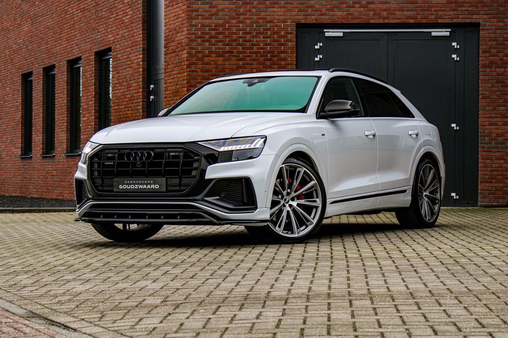 Audi Q8 55 TFSI e quattro Competition | Softclose | Pano | B, Automaat, Gebruikt, 2995 cc, Wit