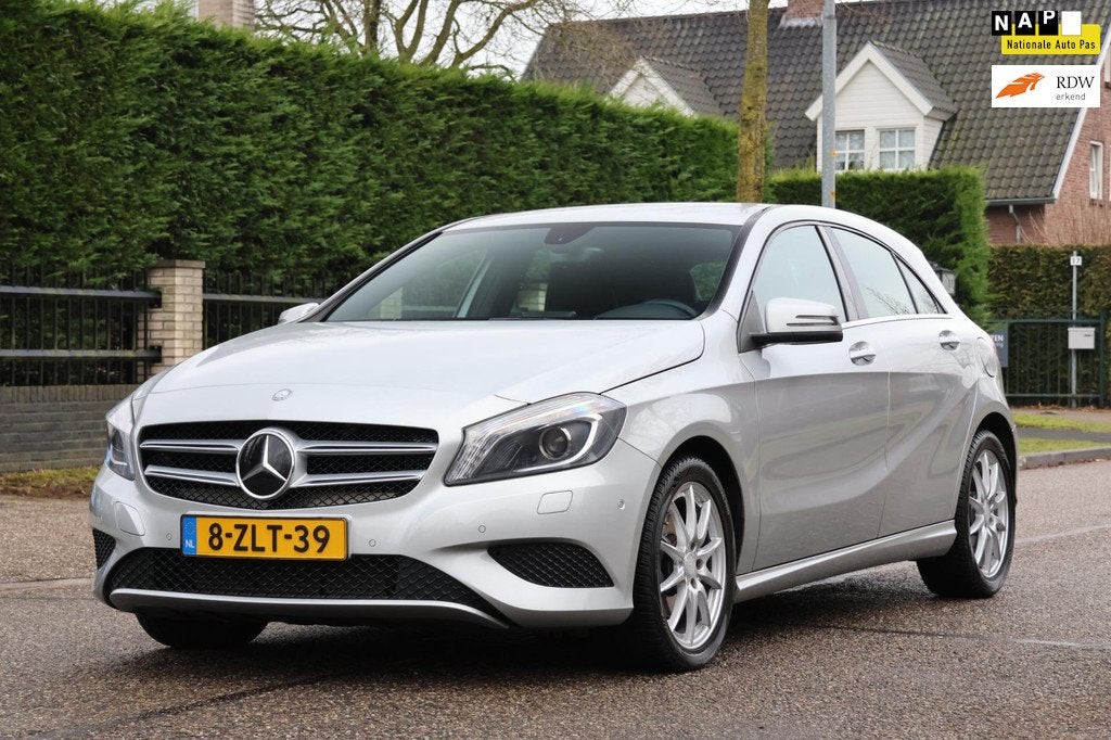 Mercedes-Benz A-klasse 180 Prestige | AUTOMAAT | NAVI | CRUI, Gebruikt, 4 cilinders, 122 pk, 695 kg
