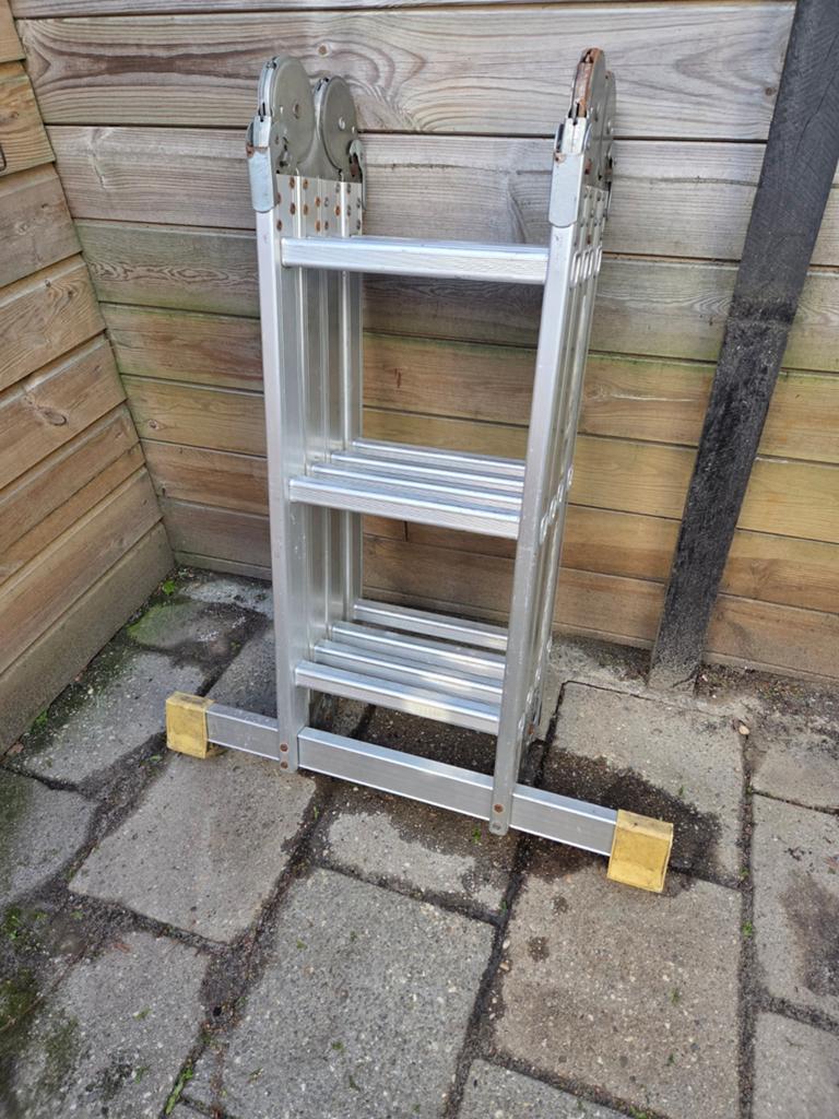 Multifunctionele vouwladder, Ophalen, Gebruikt