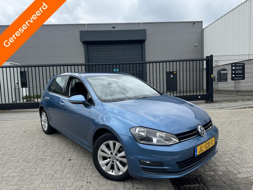 Volkswagen Golf 1.6 TDI DSG7 Sensor/Autohold/Navi/Cruise, Auto's, Volkswagen, Automaat, Gebruikt, 4 cilinders, Origineel Nederlands