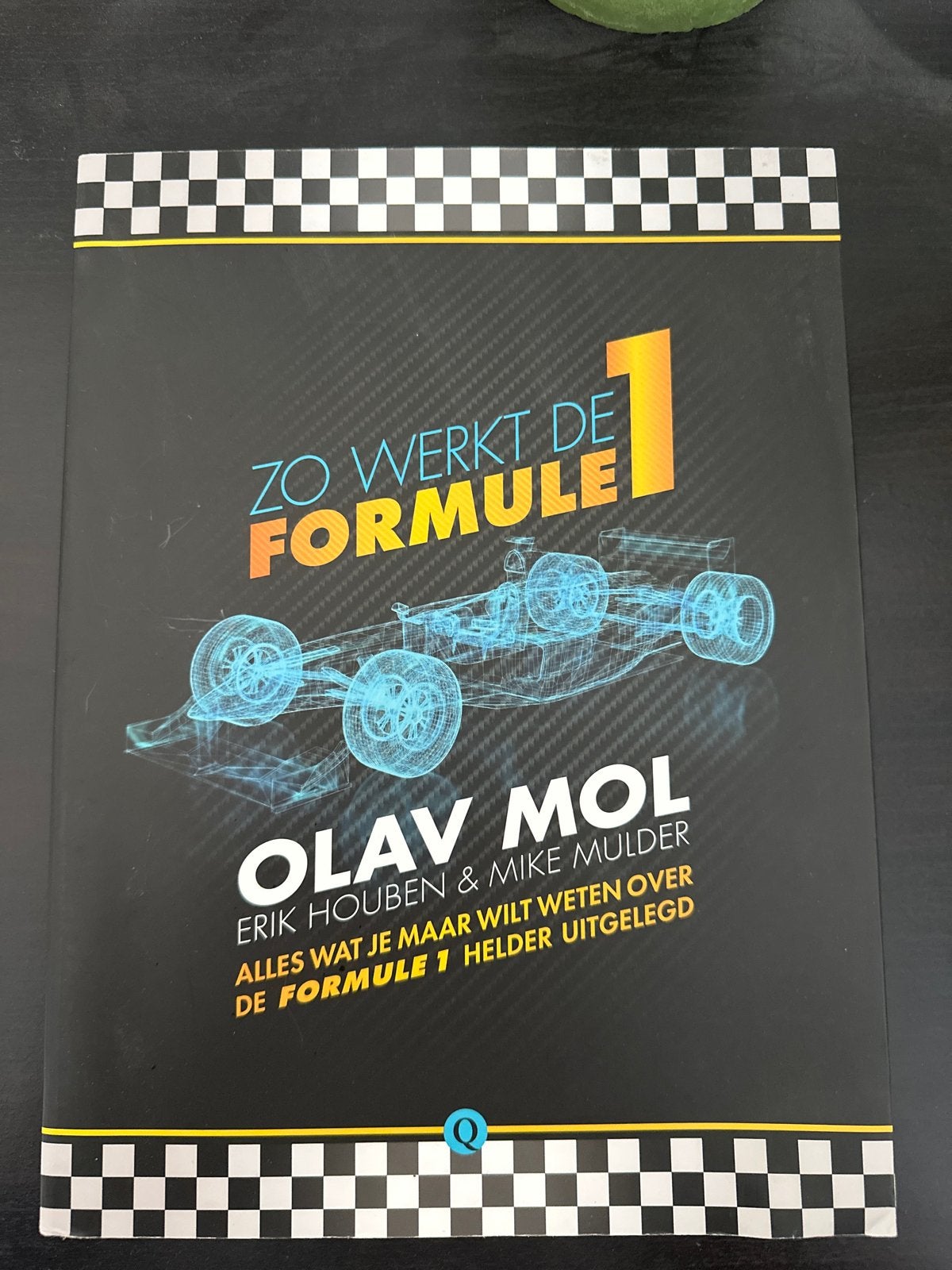 Zo Werkt de Formule 1 - Olav Mol, Erik Houben & Mike Mulder, Ophalen of Verzenden, Zo goed als nieuw, Algemeen