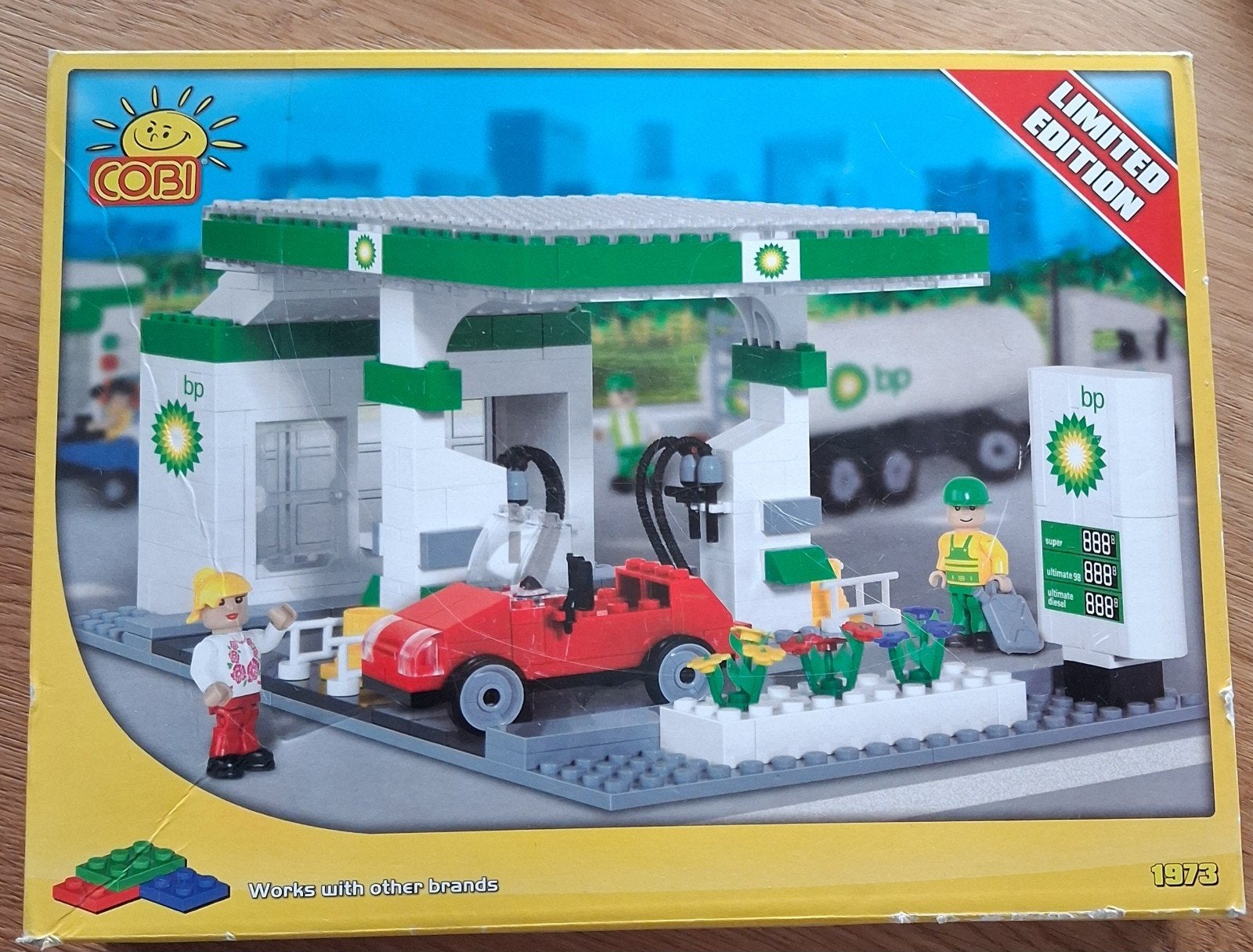COBI BP Tankstation Limited Edition Bouwset (1973), Ophalen of Verzenden, Zo goed als nieuw