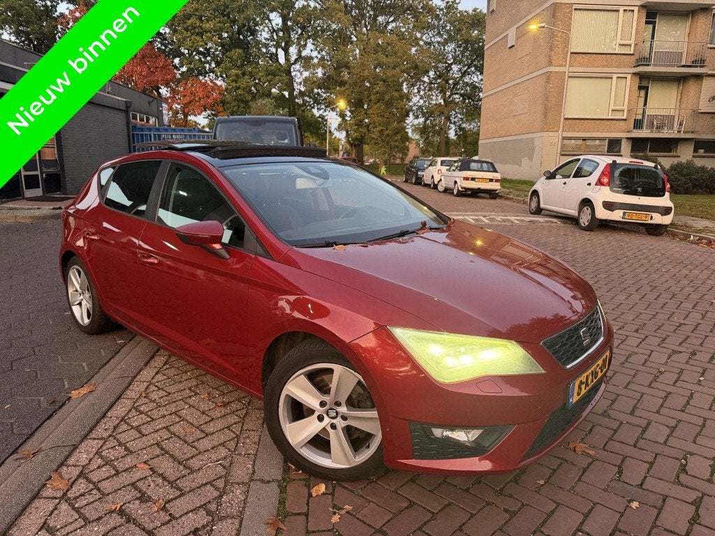 Seat Leon 2.0 TDI FR Xenon|Pano|Alcantara|Cruise|Navi|Clima|, Auto's, Euro 5, Gebruikt, 680 kg, 4 cilinders