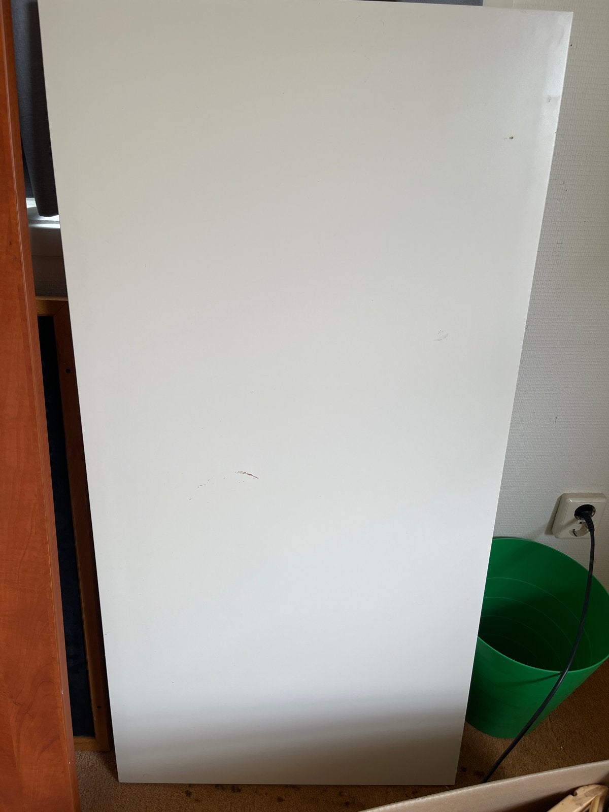 IKEA wit bureaublad (zonder poten) met beschadiging, Huis en Inrichting, Bureaus, Ophalen, Gebruikt, IKEA, Wit
