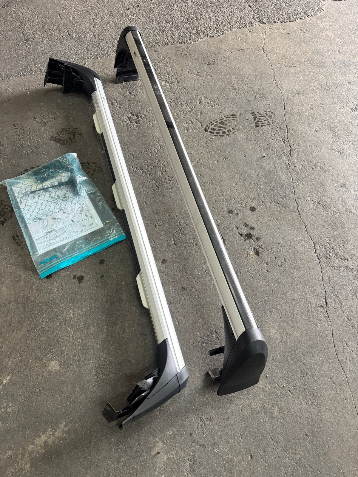 Originele set Volkswagen Passat CC dakdragers compleet, Auto diversen, Dakdragers, Ophalen of Verzenden