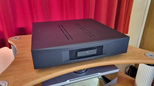 Linn Akurate 4200/1 eindversterker, 4x200 watt Chakra, Audio, Tv en Foto, Ophalen of Verzenden, Zo goed als nieuw, 120 watt of meer