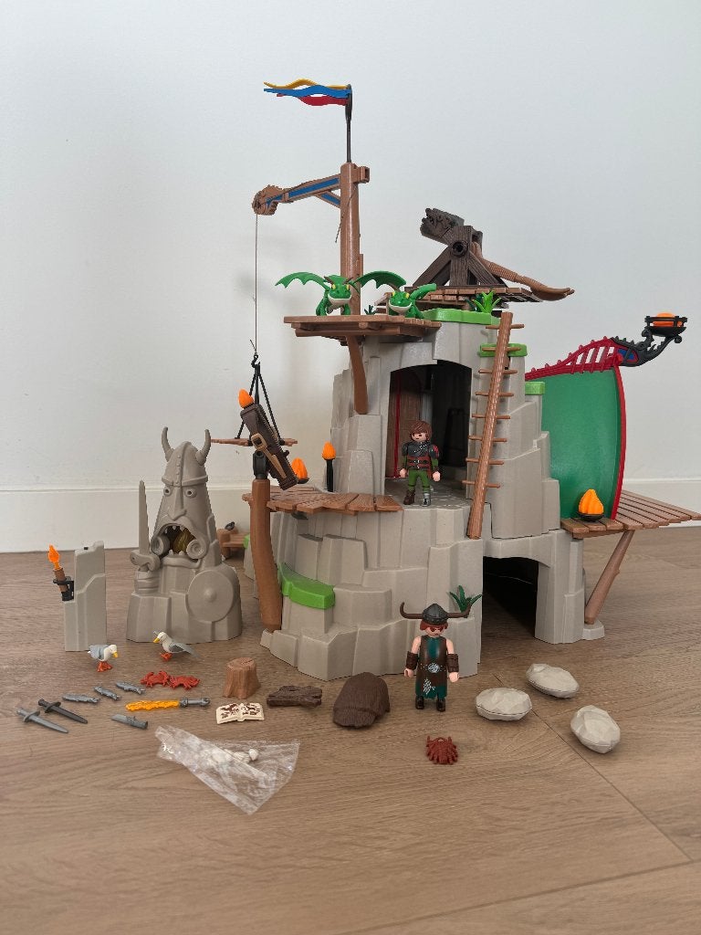Playmobil Drakeneiland / Berk (9243) Dragons, Ophalen, Complete set, Zo goed als nieuw, Kasteel/Fort