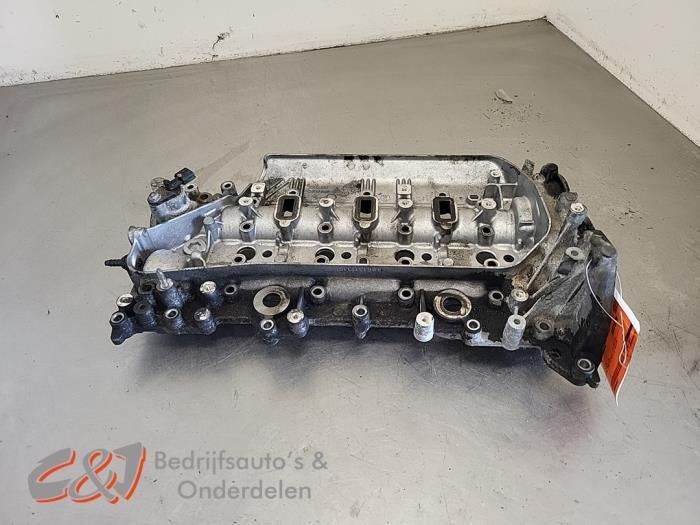 Nokkenashuis van een Renault Trafic