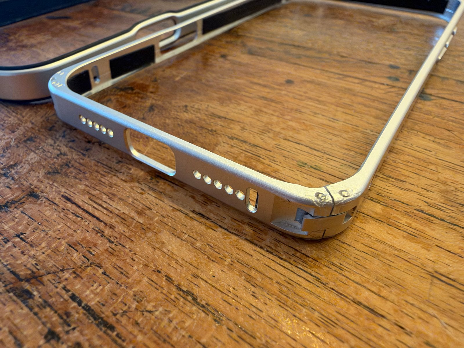 Aluminium Bumper Case voor iPhone 17 Pro en Pro Max- Zilver, Telecommunicatie, Ophalen, Gebruikt, Overige merken, Hoesje of Tasje