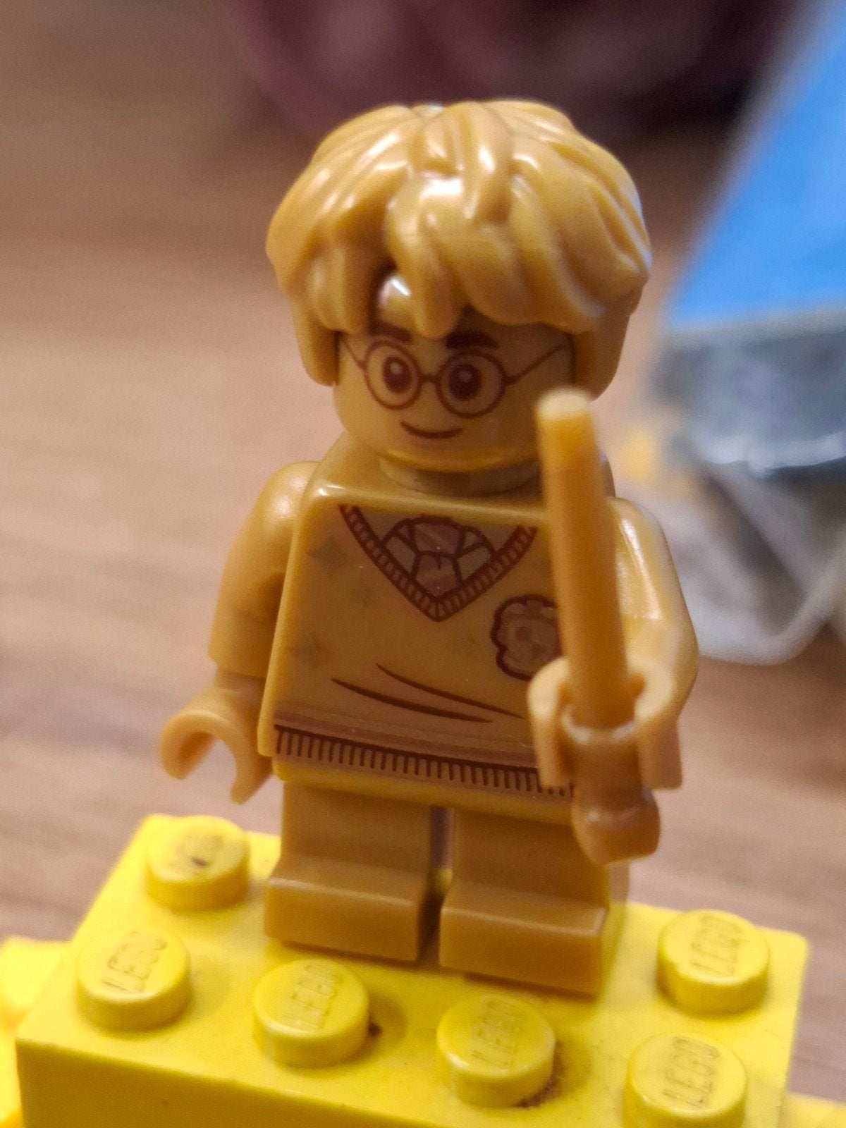 Harry Potter 20th Anniversary Pearl Gold Minifiguur, Ophalen of Verzenden, Zo goed als nieuw, Actiefiguurtje