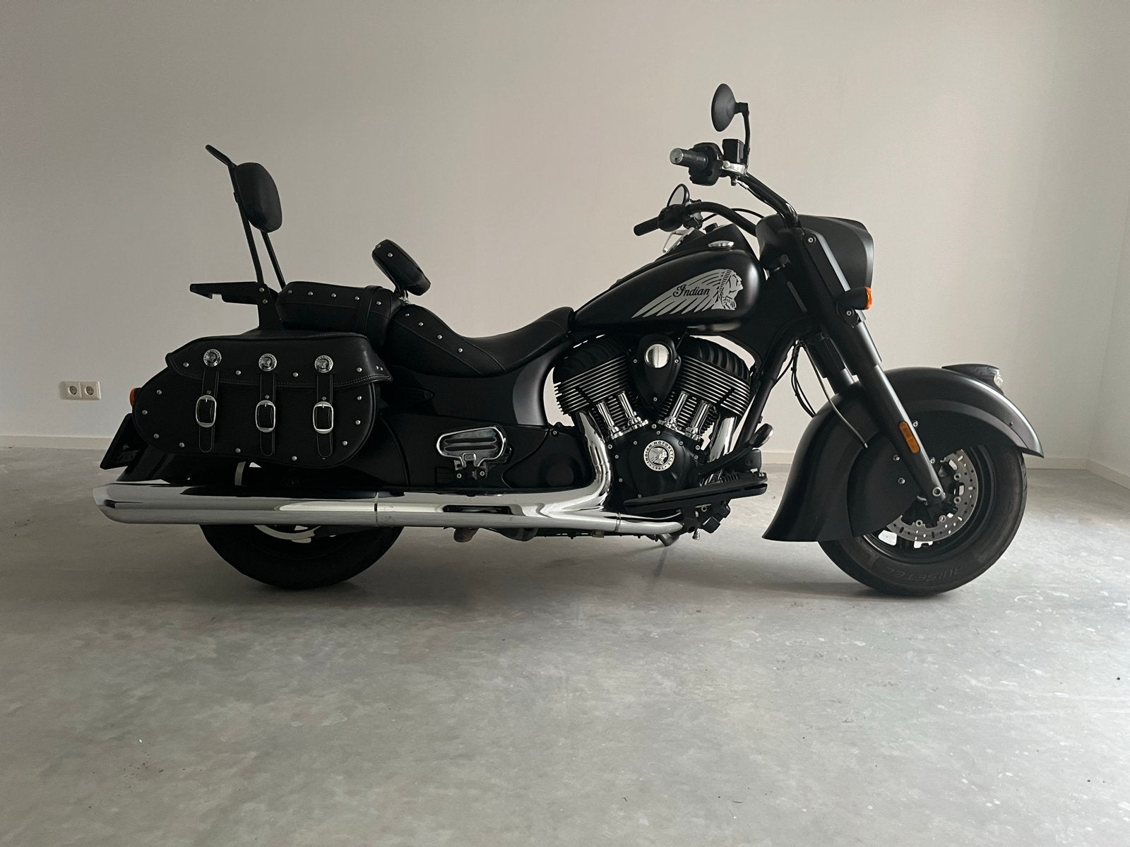 Indian Chief Dark Horse Classic 2017 - Absolute Nieuwstaat, ABS, Chopper, Gebruikt, Particulier
