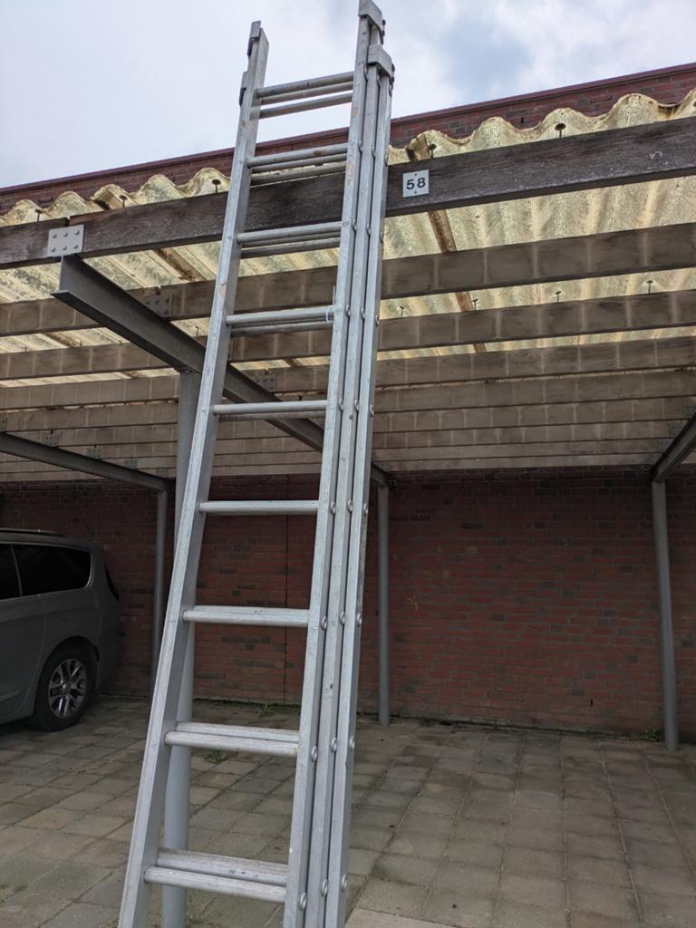 Hoge uitschuifbare ladder 3x12, Doe-het-zelf en Verbouw, Ladders en Trappen, Ophalen, 4 meter of meer