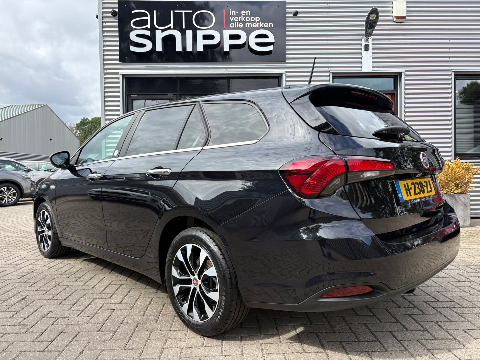 Fiat Tipo Stationwagon 1.4 Mirror - DISTRIBUTIE RECENT VERVA, Auto's, Fiat, Voorwielaandrijving, Stof, Gebruikt, Zwart