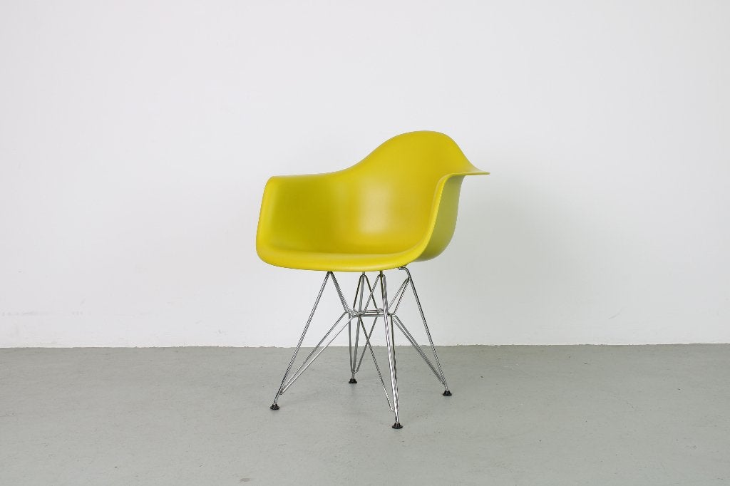 Vitra DAR stoelen, Mosterd geel, Chroom, Huis en Inrichting, Ophalen, Overige kleuren, Vijf, Zes of meer stoelen, Kunststof