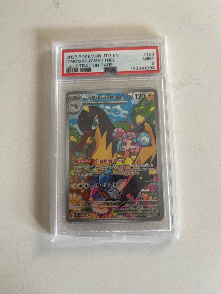 PSA 9 Iono's Kilowattrel 163/159 Illustration Rare, Ophalen of Verzenden, Zo goed als nieuw, Losse kaart