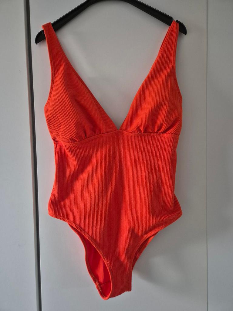 Prachtig oranje geribbeld Primark badpak  – maat 44, Kleding | Dames, Badmode en Zwemkleding, Primark, Ophalen of Verzenden, Zo goed als nieuw
