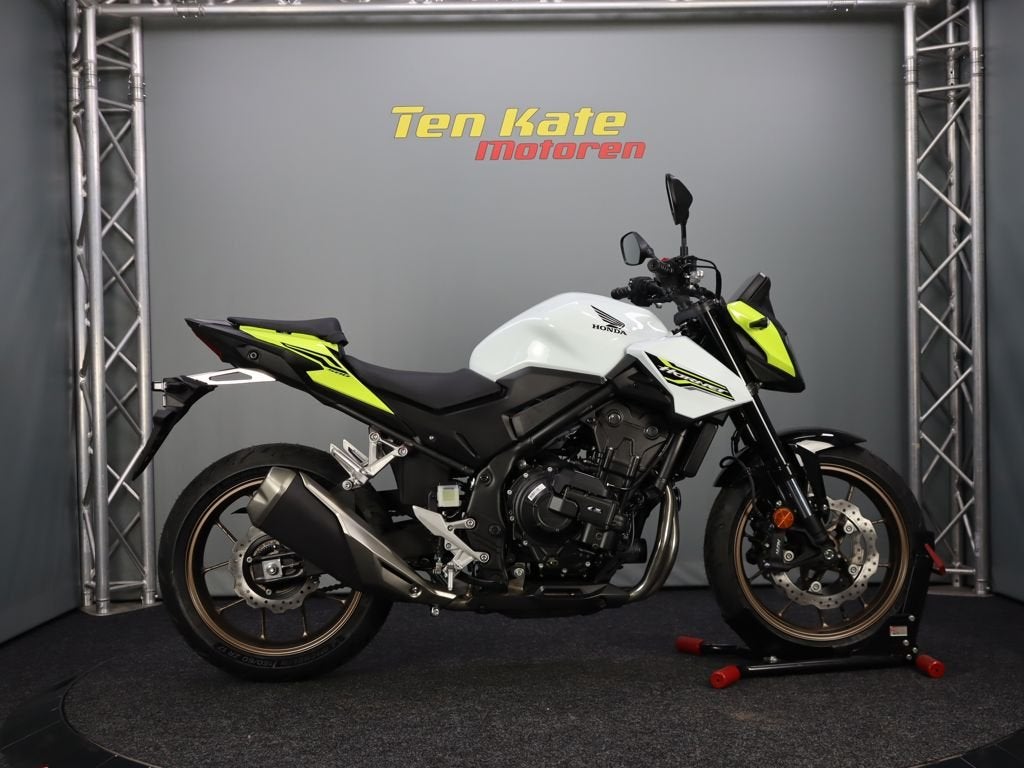 Honda CB 500 Hornet E-Clutch, Bedrijf, Traction Control, 471 cc, 12 t/m 35 kW