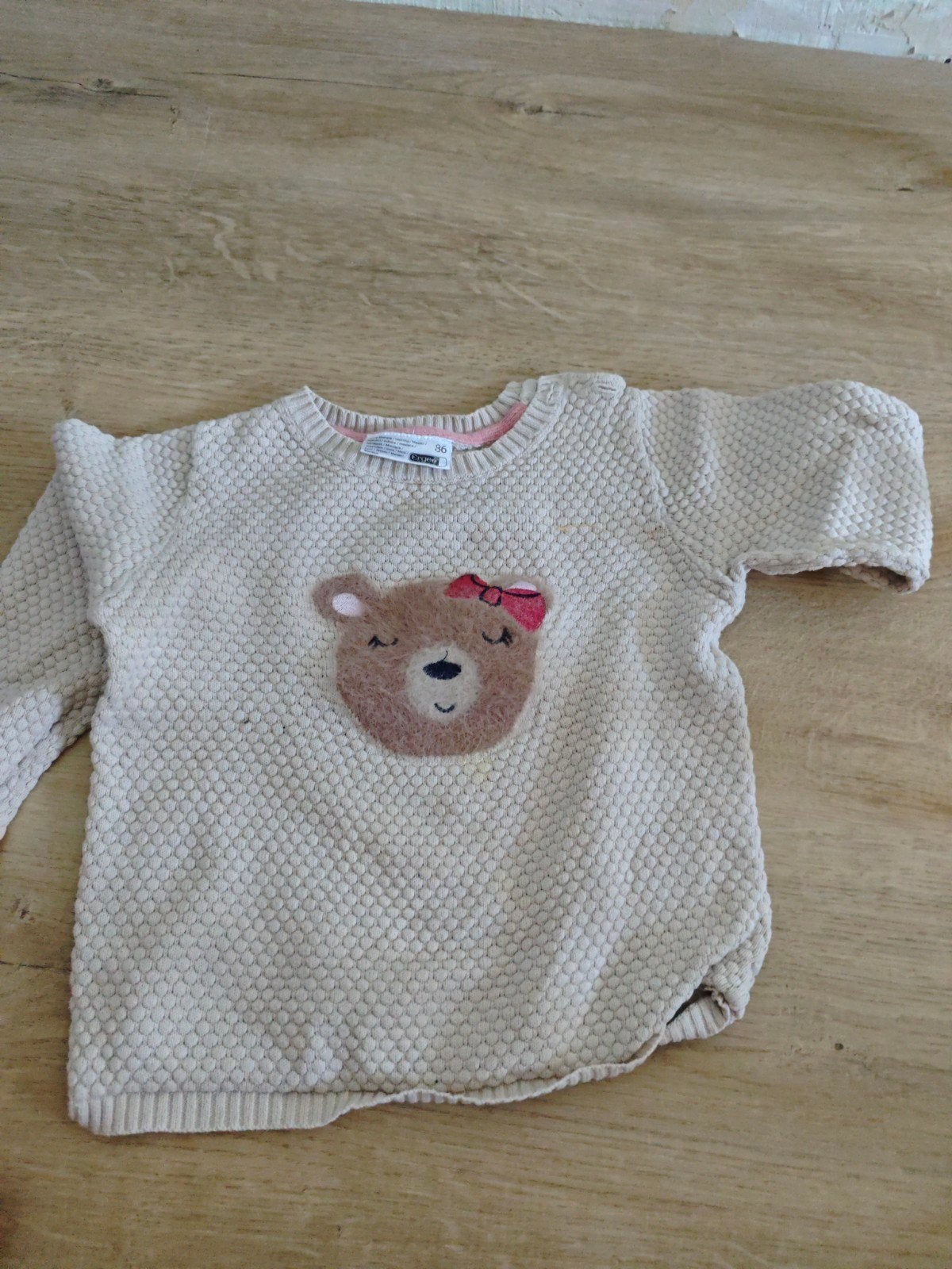 Schattig gebreid truitje met beertje - Maat 86, Gebruikt, Ophalen of Verzenden, Onbekend, Truitje of Vestje