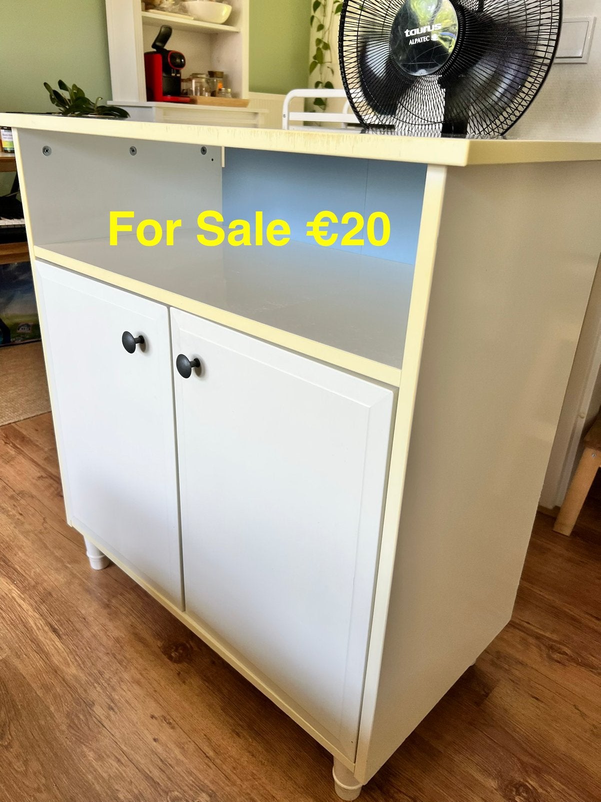 For Sale: Coffee Cabinet 84x44x87 (LxWxH) for only €20, Ophalen, Zo goed als nieuw, 25 tot 50 cm, Minder dan 100 cm