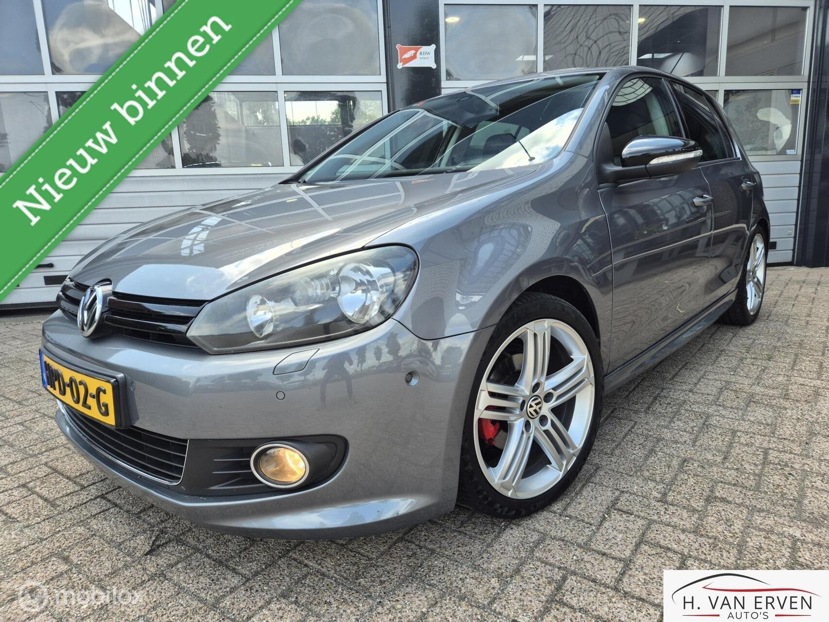 Volkswagen Golf 1.2 Highline SCHUIFKANTELDAK XENON PDC 18", Voorwielaandrijving, Euro 5, 86 pk, 4 cilinders