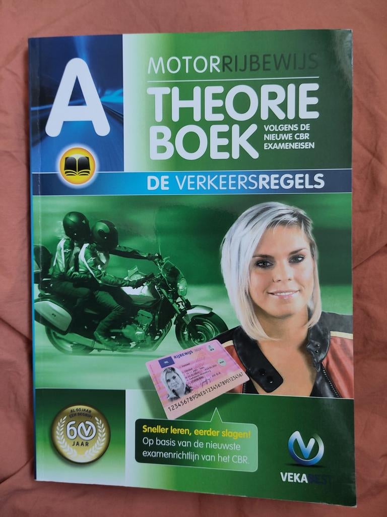 Motorrijbewijs theorieboek, Boeken, Motoren, Ophalen of Verzenden, Zo goed als nieuw