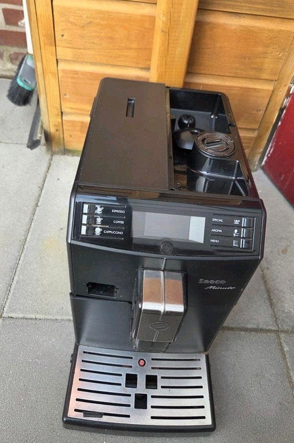 Saeco Minuto koffiebonenmachine  DEFECT!, Afneembaar waterreservoir, 10 kopjes of meer, Koffiemachine, Niet werkend