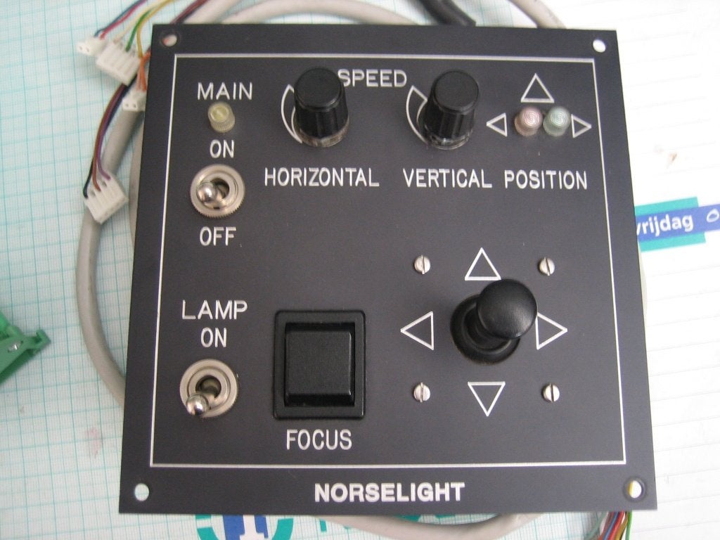 NorseLight zoeklicht bedieningspaneel en motordriver module, Ophalen of Verzenden, Gebruikt, Kabel of Apparatuur