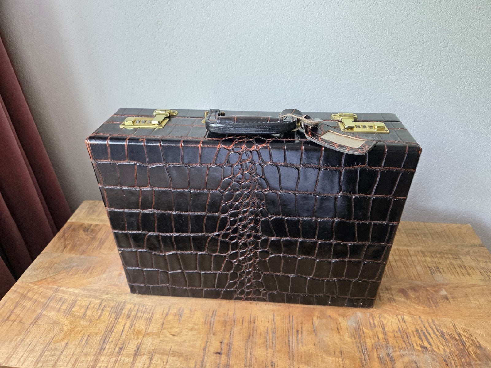 Vintage Attachékoffer / Aktenkoffer /Krokoprint werkend slot, Sieraden, Tassen en Uiterlijk, Gebruikt, 45 tot 55 cm, Slot, Ophalen of Verzenden
