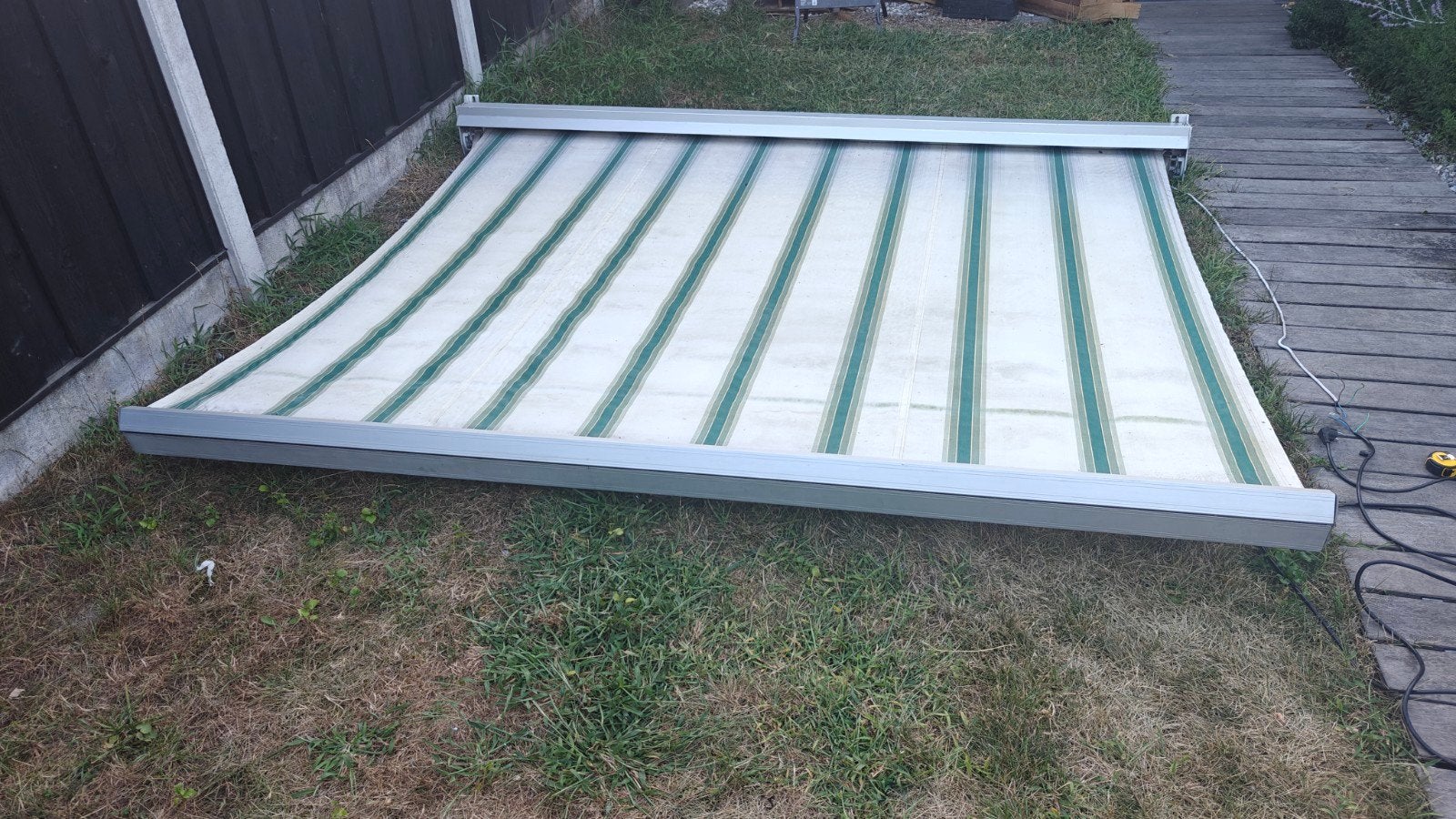 Gebruikt knikarmscherm - 300 cm breed, 250 cm uitval, Ophalen, Gebruikt, Elektrisch, 150 tot 300 cm