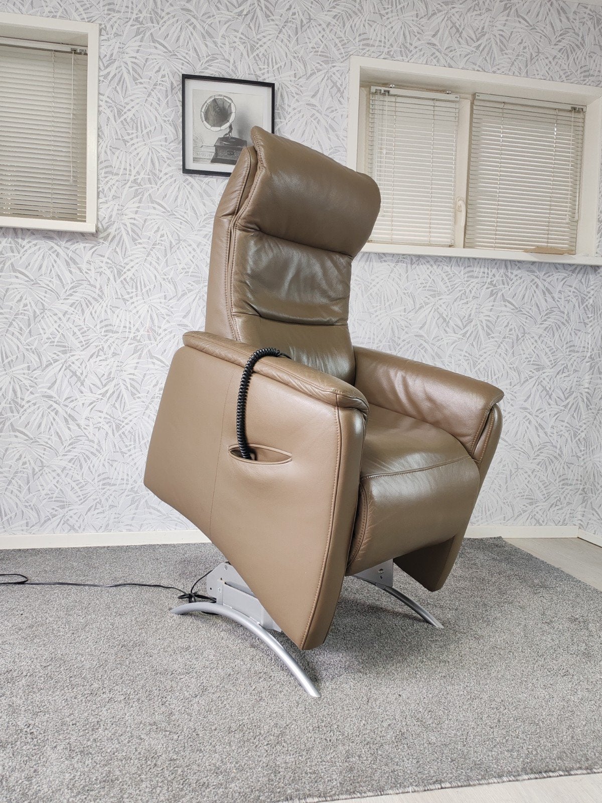 Hukla leren sta op stoel relax fauteuil met garantie, Huis en Inrichting, Niet bekend, Modern, Comfort, Ophalen of Verzenden, Zo goed als nieuw