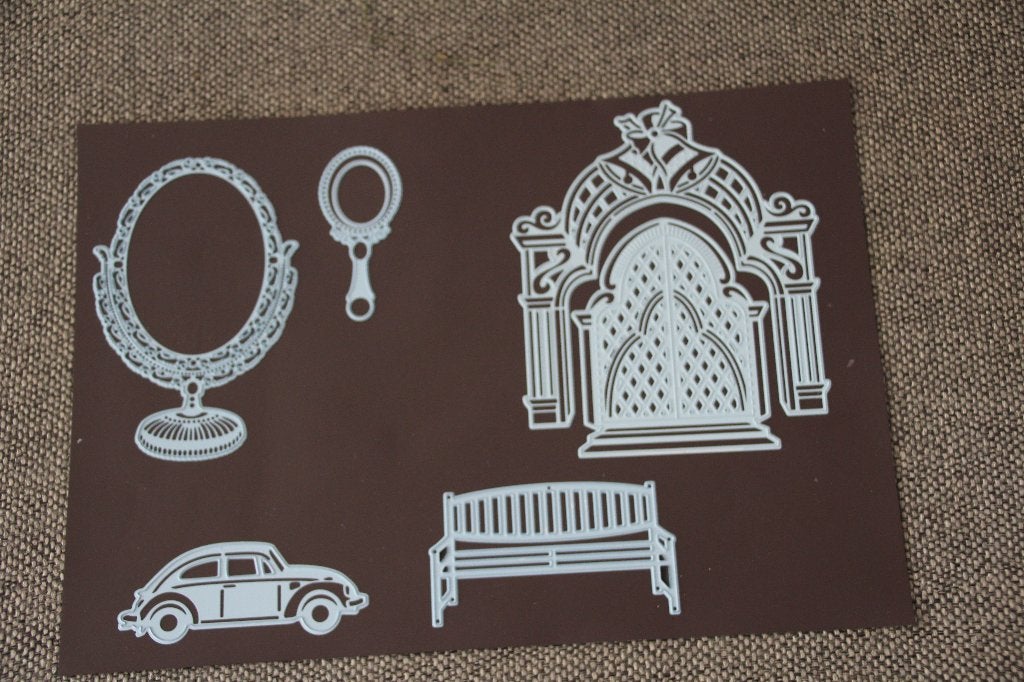 Mallen van oa Marianne Design. Voor snij- en embossing., Ophalen of Verzenden, Zo goed als nieuw, Fantasie, Pons of Mal