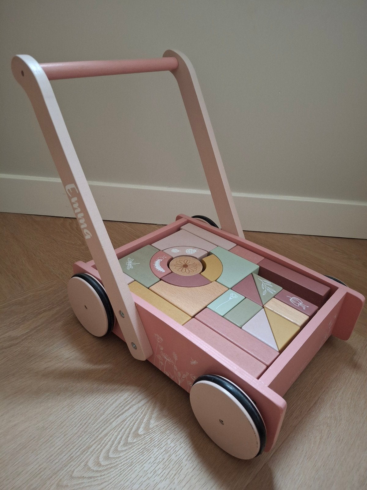 Houten loopwagen met blokken en naam Emma, Ophalen of Verzenden, Zo goed als nieuw, Overige typen, Met wieltjes
