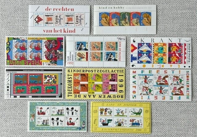 velletjes KINDERPOSTZEGELS diverse jaren. (2), Verzenden, Na 1940, Postfris
