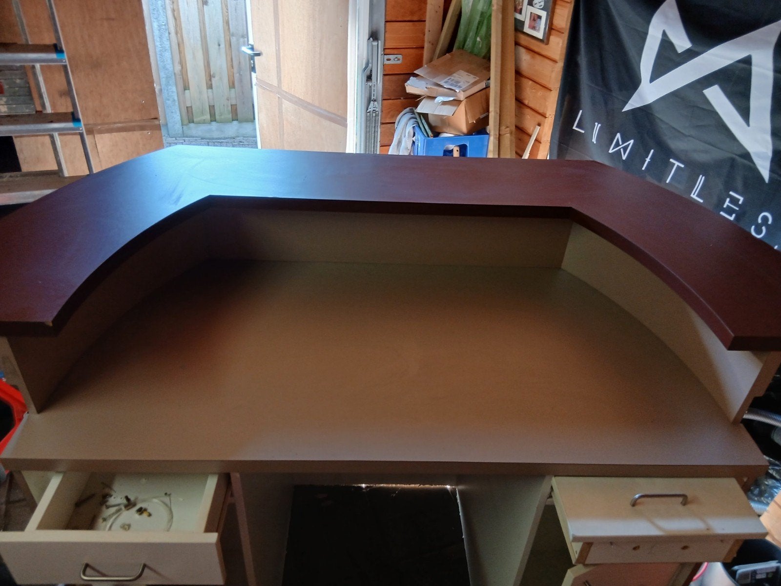 Huisbar met opbergruimte en voetsteun (180x90x122 cm), Huis en Inrichting, Ophalen, Gebruikt