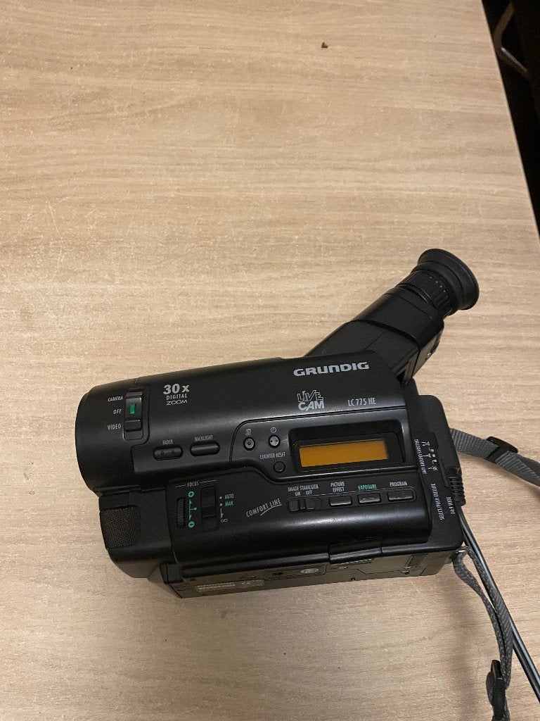 Grundig LC 775 HE Camcorder (Hi8 / Video 8), Gebruikt, 20x of meer, Overige soorten, Ophalen