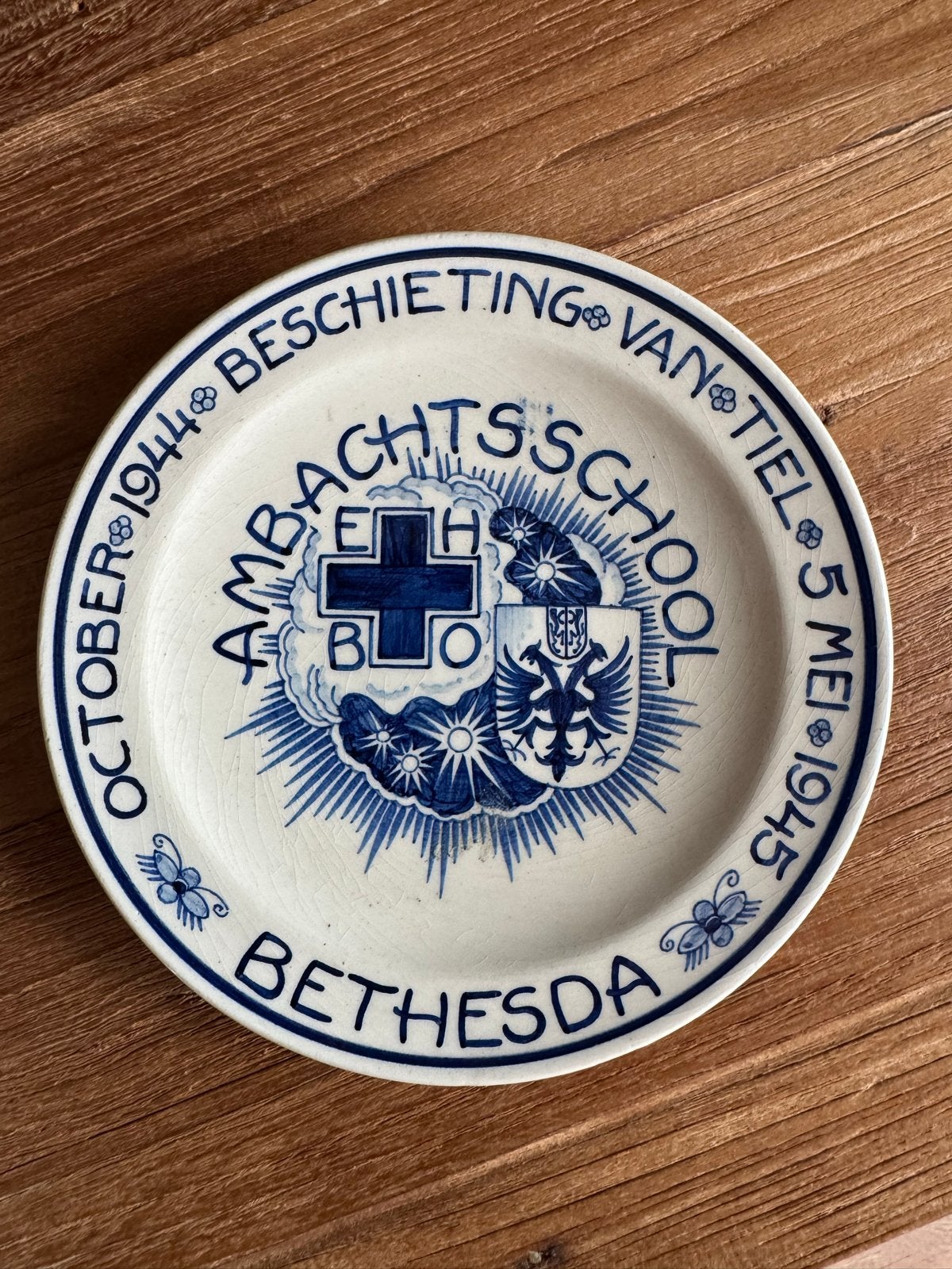 WW2 1944-1945  Herdenkingsbord Ambachtsschool Tiel, Ophalen of Verzenden, Landmacht, Nederland, Kunstobject