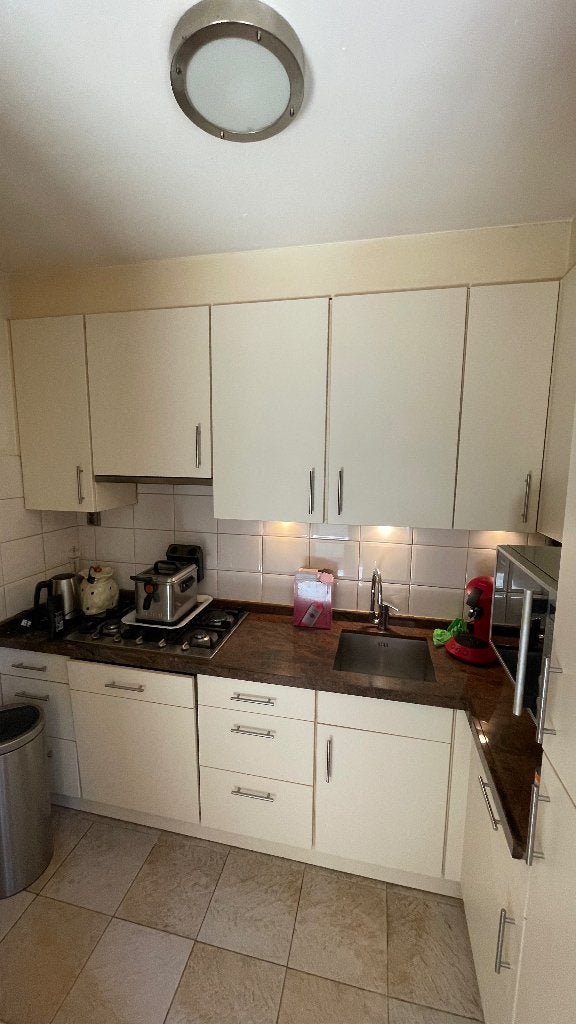 Keuken met granieten werkblad, Huis en Inrichting, Keuken | Complete keukens, Ophalen, Gebruikt, Hoekkeuken, Graniet of Steen